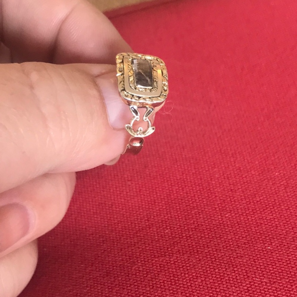 Antique 14k mourning ring size 7.25 - Picture 6 of 15
